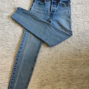 Levi's Women's Straight Leg Blue Jeans